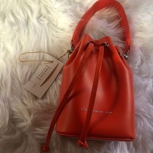 Bucket bag
